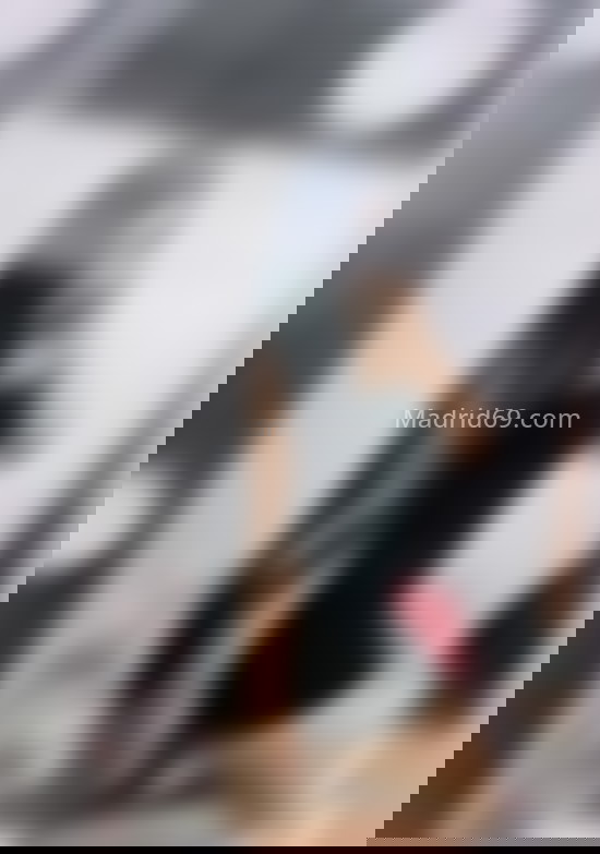 Una jovencita poderosa de pies a cabeza. 614714977. Citas en MADRID, MADRID. www.madrid69.com.