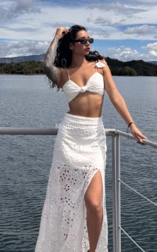 Melina, colombiana muy espontánea. 672261304. Citas en MADRID, MADRID. www.madrid69.com.