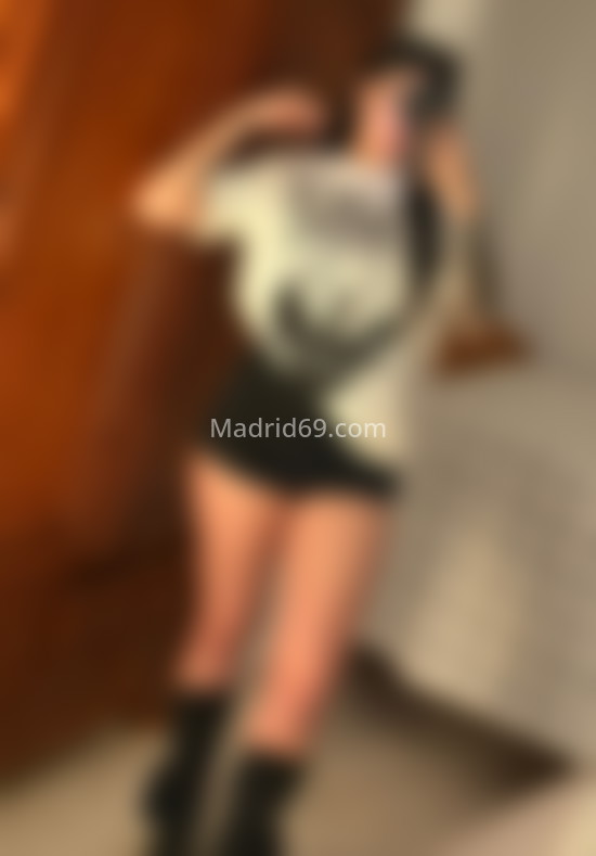 Andrea, colombiana 21 años. 642211952. Citas en MADRID, MADRID. www.madrid69.com.