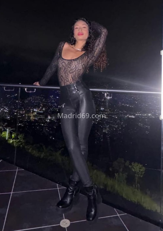 Melina, colombiana muy espontánea. 672261304. Citas en MADRID, MADRID. www.madrid69.com.