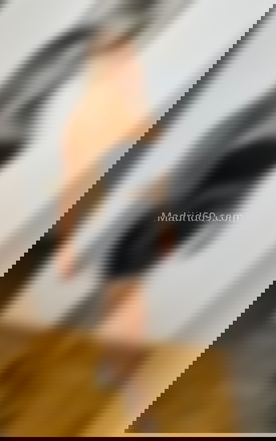 Roxana, joven muy risueña. 607246327. Citas en MADRID, MADRID. www.madrid69.com.