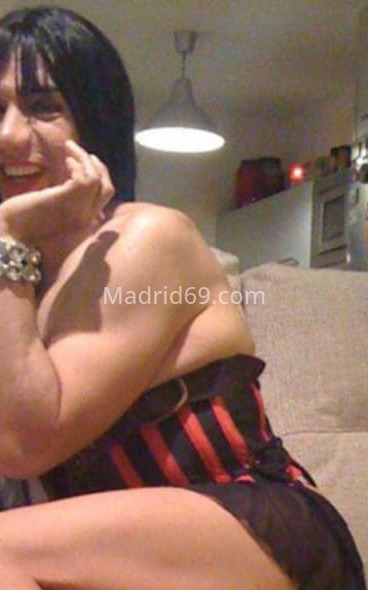 Erika, simpatica trans española. 643723125. Citas en MADRID, MADRID. www.madrid69.com.