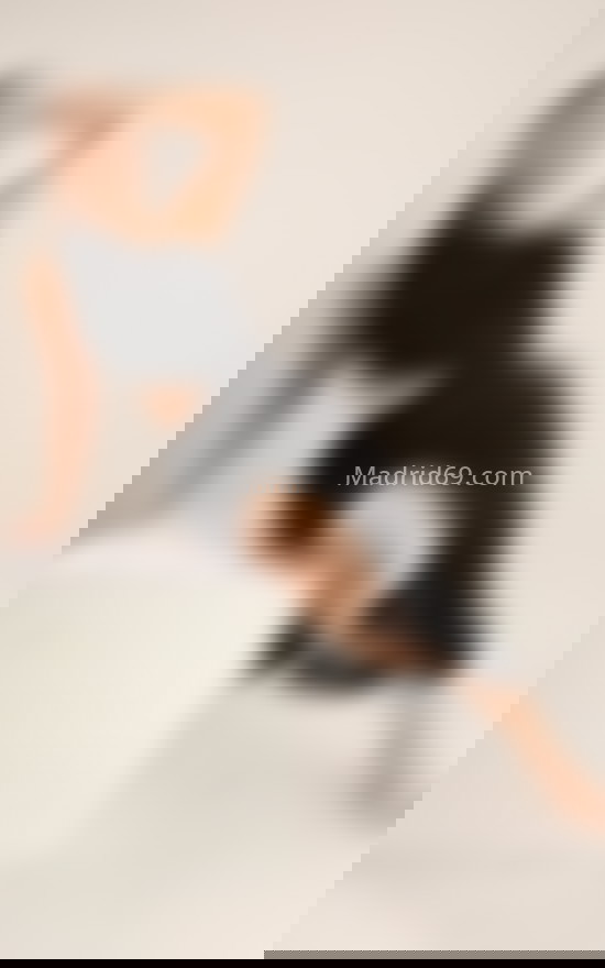 Lara, latina universitaria. 680726959. Citas en MADRID, MADRID. www.madrid69.com.