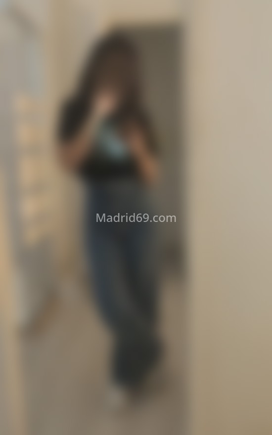 Vivian, quiromasajista titulada. 691163557. Citas en MADRID, MADRID. www.madrid69.com.