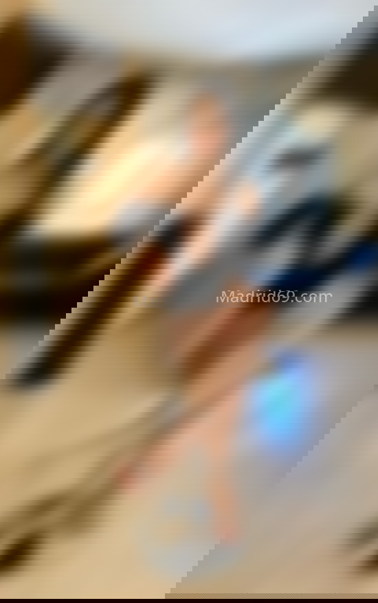 Mía, colombiana 22 años. 664874220. Citas en MADRID, MADRID. www.madrid69.com.