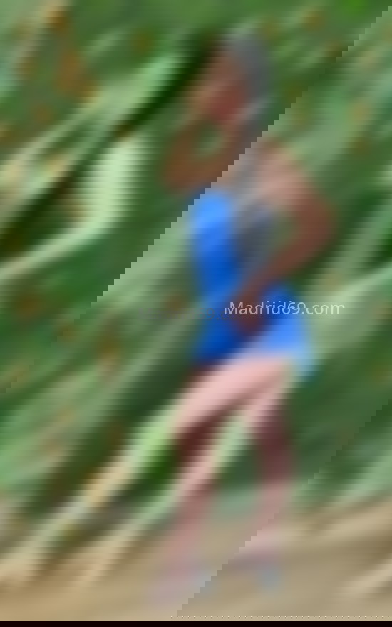 Mía, colombiana 22 años. 664874220. Citas en MADRID, MADRID. www.madrid69.com.