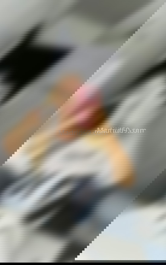 Victoria, jovencita latina rubia. 672560850. Citas en MADRID, MADRID. www.madrid69.com.