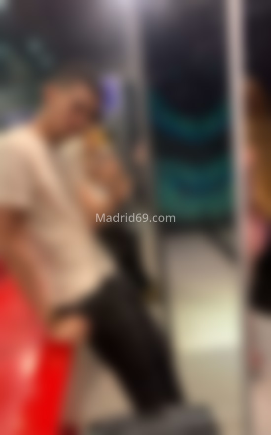 Dante, joven latino. 632458727. Citas en MADRID, MADRID. www.madrid69.com.
