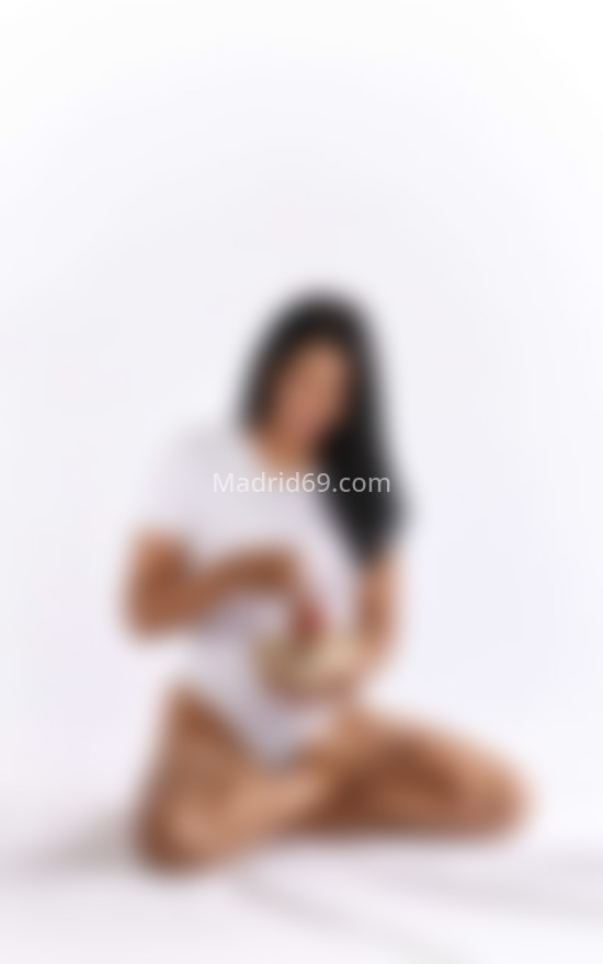 Luz, masajista tantra, yoga en Madrid. 643139476. Citas en MADRID, MADRID. www.madrid69.com.