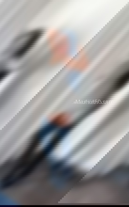 Victoria, morena estilosa y femenina. 615686993. Citas en MADRID, MADRID. www.madrid69.com.