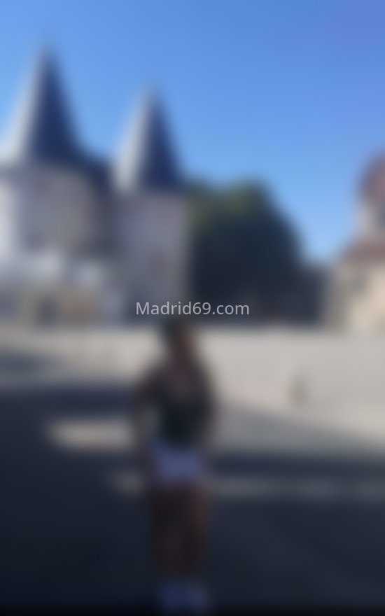 Andrea. 613827424. Citas en MADRID, MADRID. www.madrid69.com.