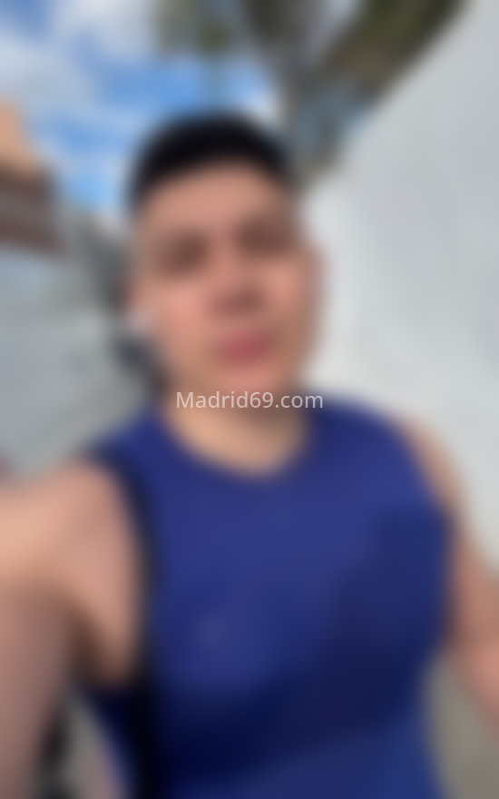 Daniel, colombiano  de 23 años. 688753947. Citas en MADRID, MADRID. www.madrid69.com.