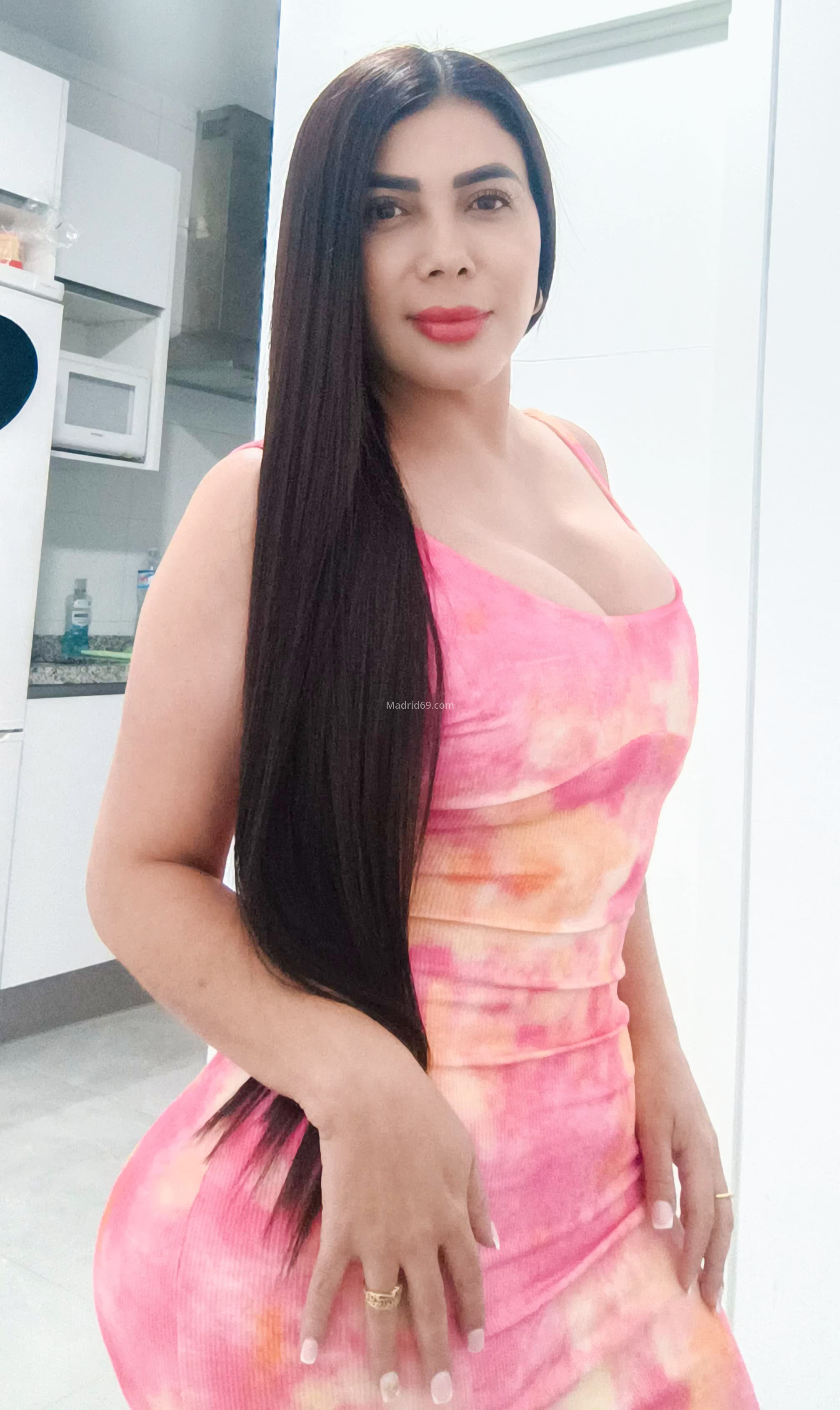 Marcela, colombiana . 613369723. Citas en MADRID, MADRID. www.madrid69.com.