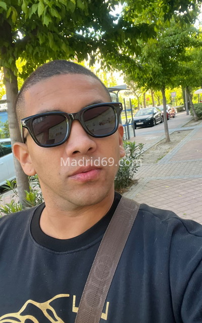 Gabriel, joven latino alegre . 622125637. Citas en MADRID, MADRID. www.madrid69.com.