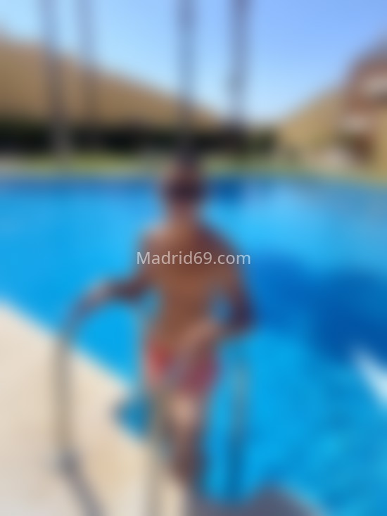 Joven latino en la ciudad. 674686162. Citas en MADRID, MADRID. www.madrid69.com.