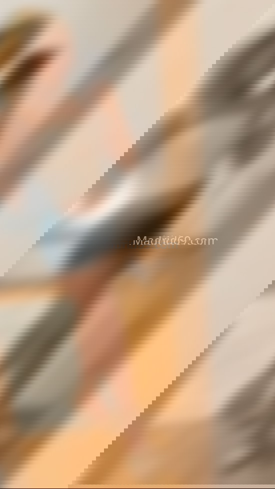 Olivia, jovencita rubia. 613764287. Citas en MADRID, MADRID. www.madrid69.com.
