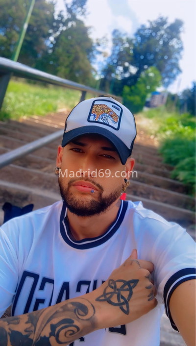 Damián, latino por pocos dias. 603278054. Citas en MADRID, MADRID. www.madrid69.com.