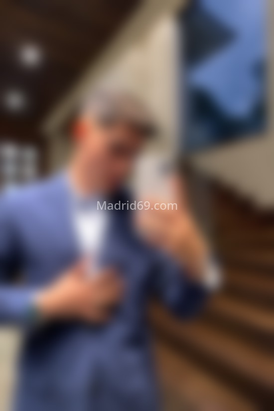 Ángel, joven colombiano enrollado. 627543166. Citas en MADRID, MADRID. www.madrid69.com.