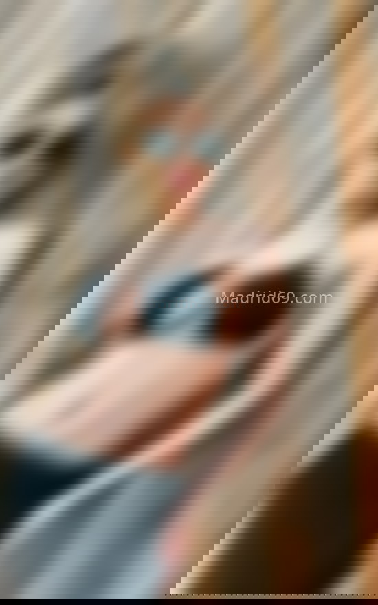 Esmeralda, joven y guapa brasileña . 612234265. Citas en MADRID, MADRID. www.madrid69.com.