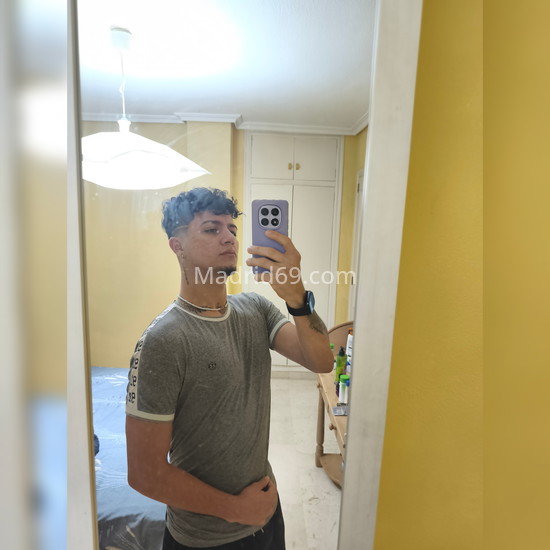 Andy, joven colombiano. 678532891. Citas en MADRID, MADRID. www.madrid69.com.