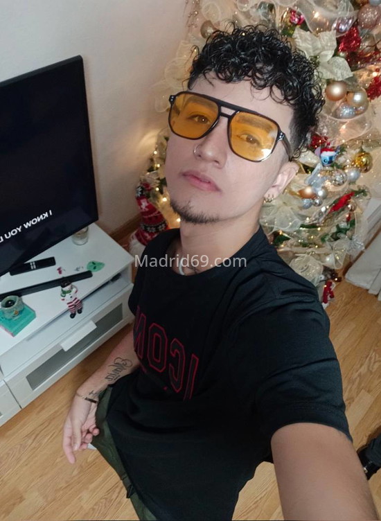 Andy, joven colombiano. 678532891. Citas en MADRID, MADRID. www.madrid69.com.