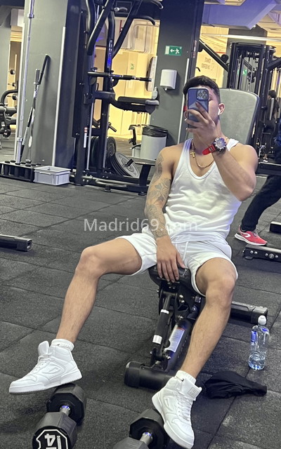 Jean Coks, joven latino. 627024572. Citas en MADRID, MADRID. www.madrid69.com.