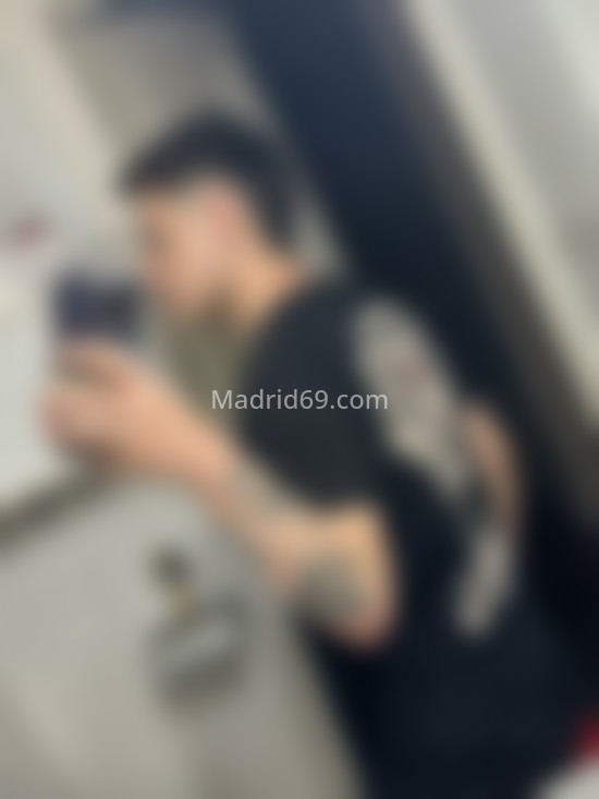 Dave, chico latino descomplicado. 664456169. Citas en MADRID, MADRID. www.madrid69.com.