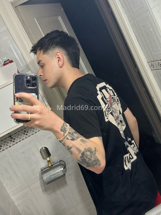 Dave, chico latino descomplicado. 664456169. Citas en MADRID, MADRID. www.madrid69.com.