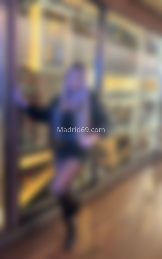Jade, joven rubia brasileña. 611386126. Citas en MADRID, MADRID. www.madrid69.com.