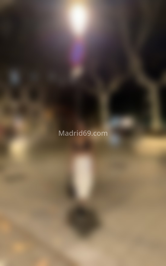 Sofia, joven colombiana . 677373040. Citas en MADRID, MADRID. www.madrid69.com.