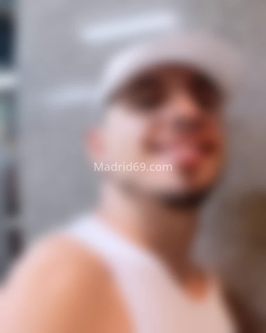 Esteban, colombiano 27 años. 602805568. Citas en MADRID, MADRID. www.madrid69.com.