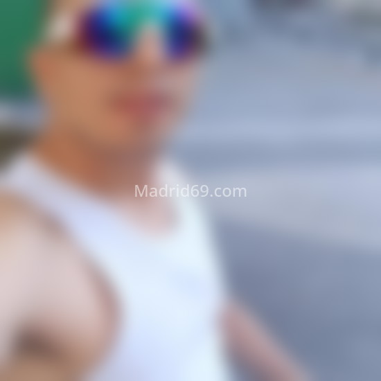 Esteban, colombiano 27 años. 602805568. Citas en MADRID, MADRID. www.madrid69.com.