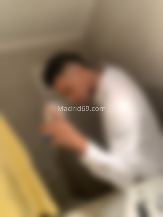 David, caribeño de piel morena . 626021185. Citas en MADRID, MADRID. www.madrid69.com.