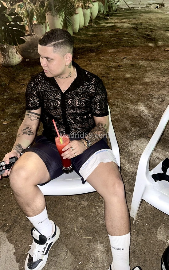 Stefan, joven colombiano . 613967239. Citas en MADRID, MADRID. www.madrid69.com.