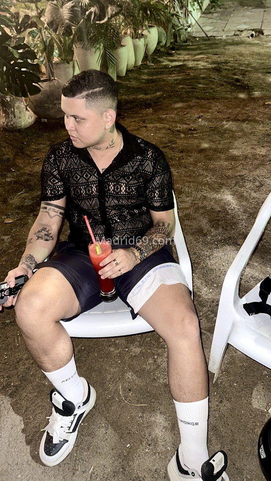 Stefan, joven colombiano . 613967239. Citas en MADRID, MADRID. www.madrid69.com.