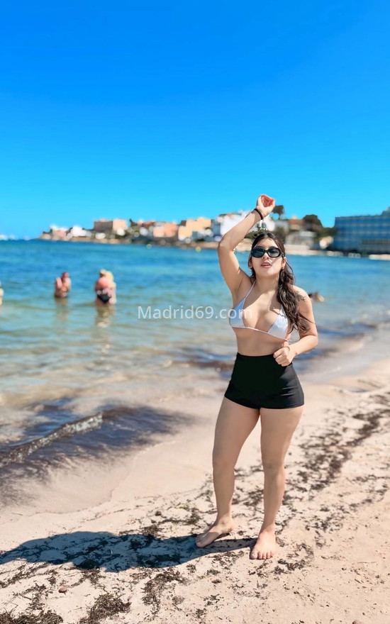 Dulce, latina muy agradable. 642094086. Citas en MADRID, MADRID. www.madrid69.com.