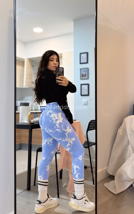 Dulce, latina muy agradable. 642094086. Citas en MADRID, MADRID. www.madrid69.com.