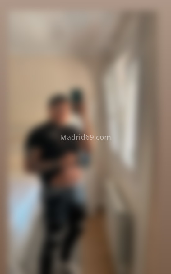 Chico latino, poco tiempo en la ciudad . 692540858. Citas en MADRID, MADRID. www.madrid69.com.
