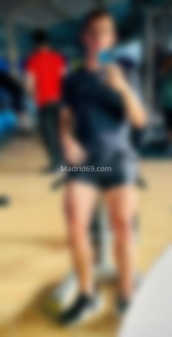 Mikel, joven colombiano. 617404481. Citas en MADRID, MADRID. www.madrid69.com.
