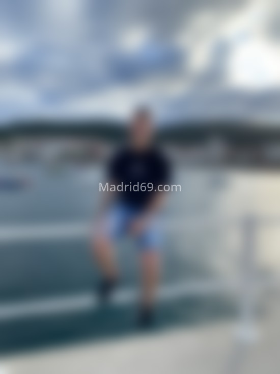 Mikel, joven colombiano. 617404481. Citas en MADRID, MADRID. www.madrid69.com.