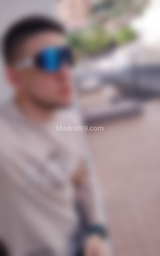 Yeff, latino. 602441285. Citas en MADRID, MADRID. www.madrid69.com.