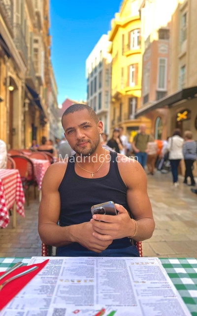 Caio, morenazo brasileño . 683162550. Citas en MADRID, MADRID. www.madrid69.com.