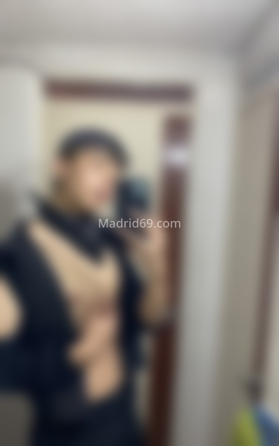 Cris, latino 19 años . 643176930. Citas en MADRID, MADRID. www.madrid69.com.