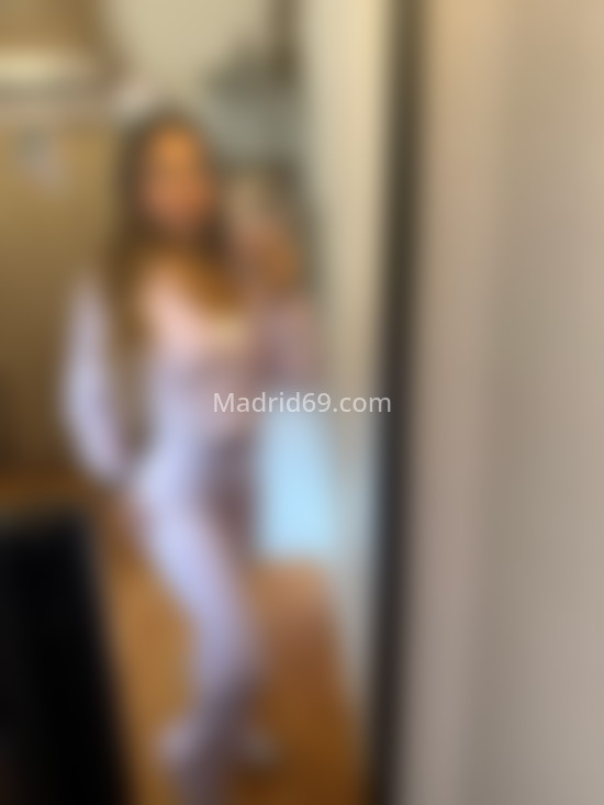 Lili, latina 23 años. 661039472. Citas en MADRID, MADRID. www.madrid69.com.