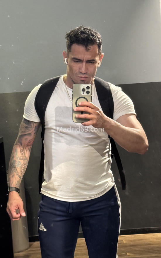 Nikolas, colombiano fiestero. 617931445. Citas en MADRID, MADRID. www.madrid69.com.