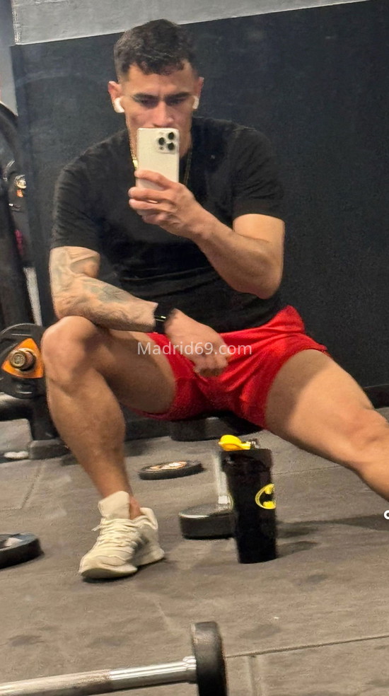 Nikolas, colombiano fiestero. 617931445. Citas en MADRID, MADRID. www.madrid69.com.