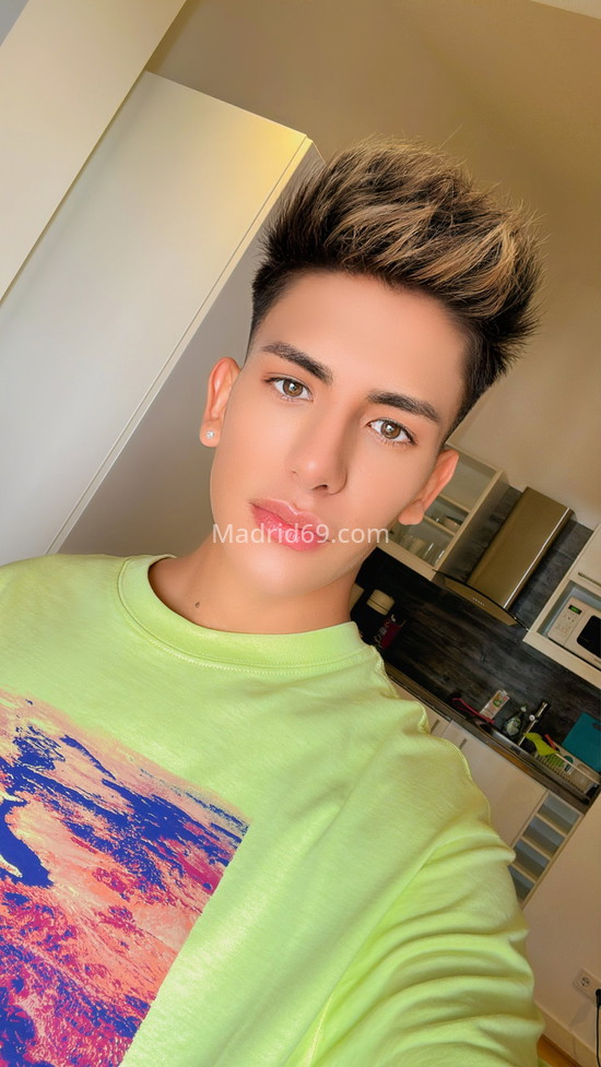 Dashiel, de paso por la ciudad. 631746177. Citas en MADRID, MADRID. www.madrid69.com.