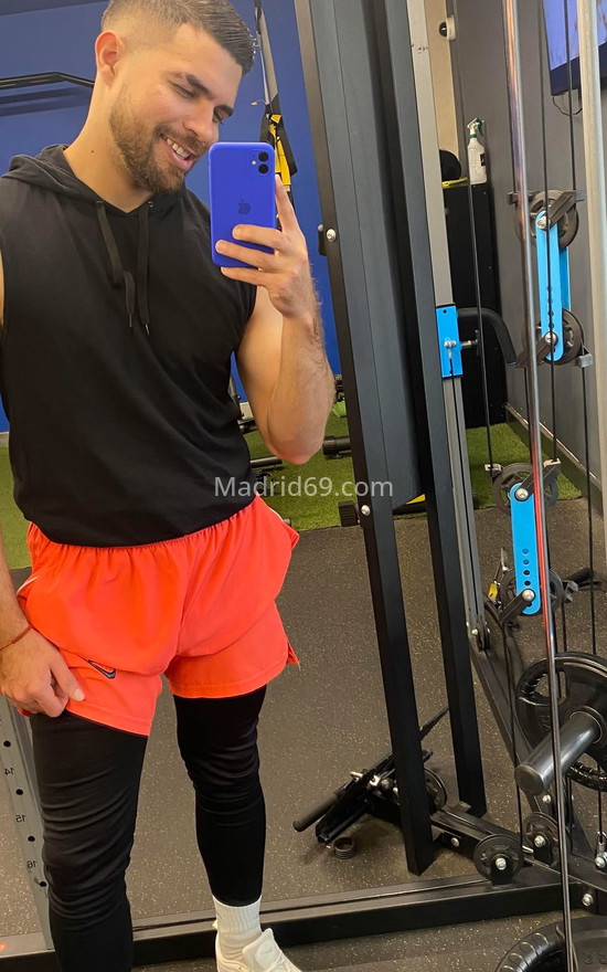 Victor, joven de Venezuela . 677128804. Citas en MADRID, MADRID. www.madrid69.com.